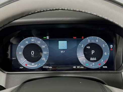 New 2026 Land Rover Range Rover Velar Dynamic SE image 12