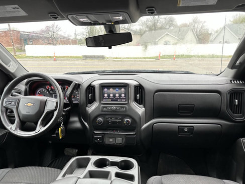 Used 2020 Chevrolet Silverado 1500 Custom w/ Custom Value Package image 14