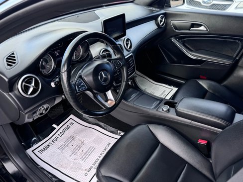 Used 2015 Mercedes-Benz CLA 250 image 35