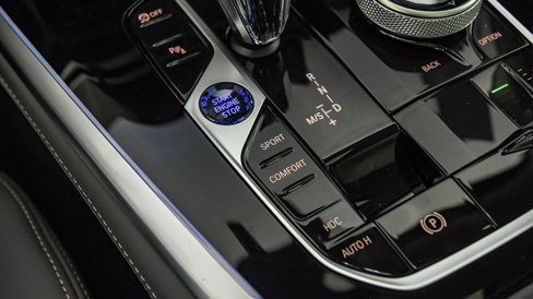 New 2026 BMW ALPINA XB7 image 36
