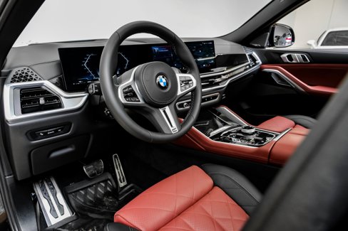 Used 2025 BMW X6 M60i w/ Executive Package image 3