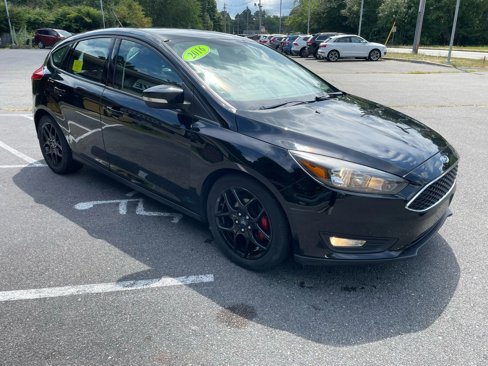 Used 2016 Ford Focus SE w/ Equipment Group 201A image 5