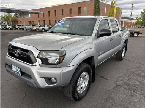 Used 2015 Toyota Tacoma 4x4 Double Cab image 1