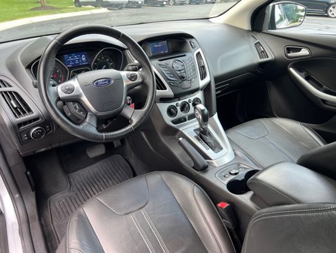 Used 2014 Ford Focus SE w/ Equipment Group 201A image 17