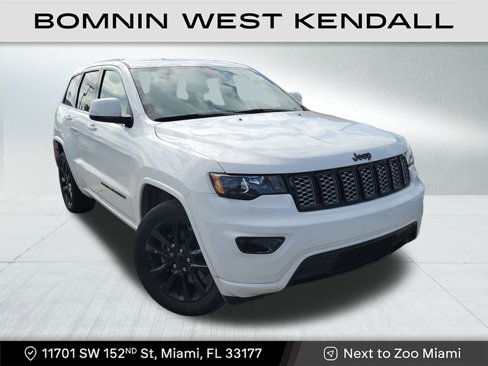 Used 2021 Jeep Grand Cherokee Laredo X image 1