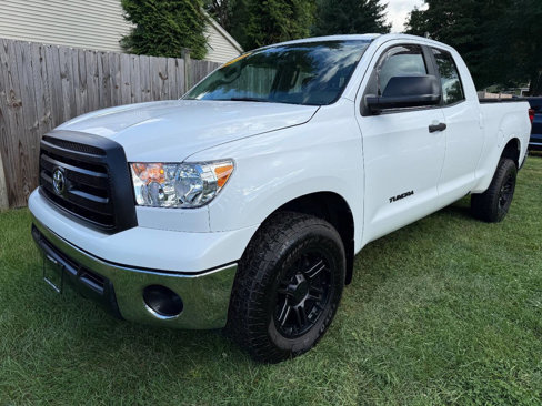 Used 2012 Toyota Tundra 4x4 Double Cab image 2
