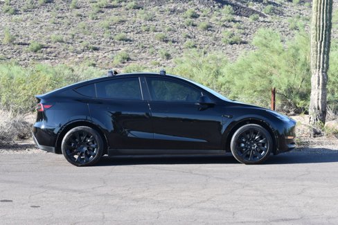 Used 2023 Tesla Model Y Long Range image 9
