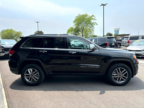 Used 2022 Jeep Grand Cherokee Limited image 8