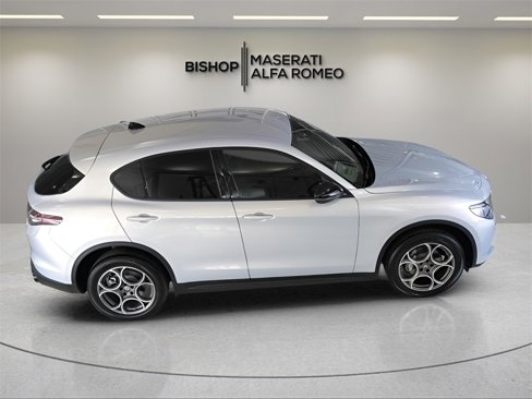 New 2025 Alfa Romeo Stelvio Sprint image 20