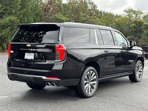 New 2026 Chevrolet Suburban High Country image 3