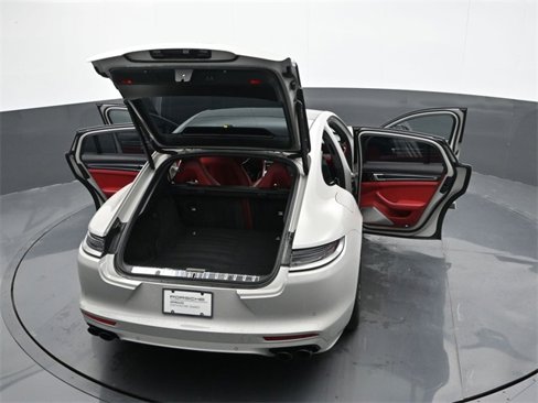 Certified 2021 Porsche Panamera GTS image 24