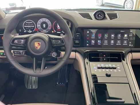 New 2025 Porsche Panamera image 26