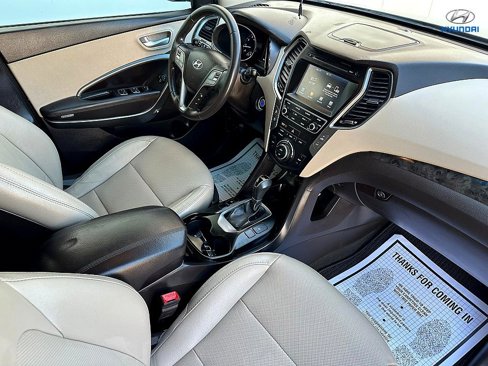 Used 2017 Hyundai Santa Fe Sport image 16