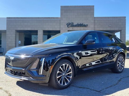 New 2026 Cadillac Lyriq Sport image 1