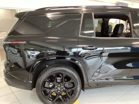 New 2026 Chevrolet Traverse RS image 5