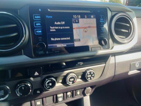Used 2018 Toyota Tacoma TRD Sport image 20
