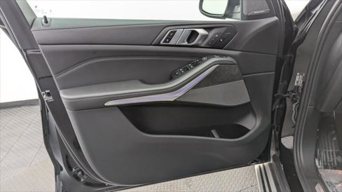 Used 2025 BMW X5 sDrive40i image 13