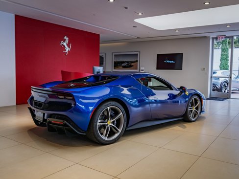 Used 2025 Ferrari 296 GTS image 31