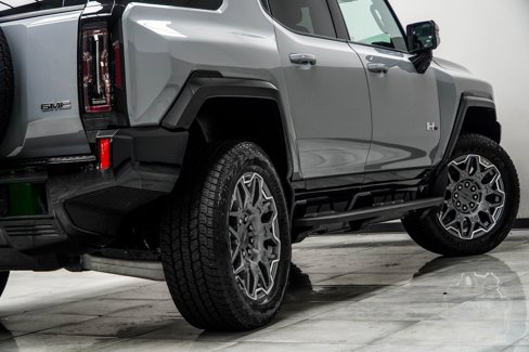Used 2024 GMC Hummer EV 3X image 17