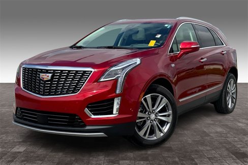 Used 2025 Cadillac XT5 Premium Luxury w/ Technology Package image 2
