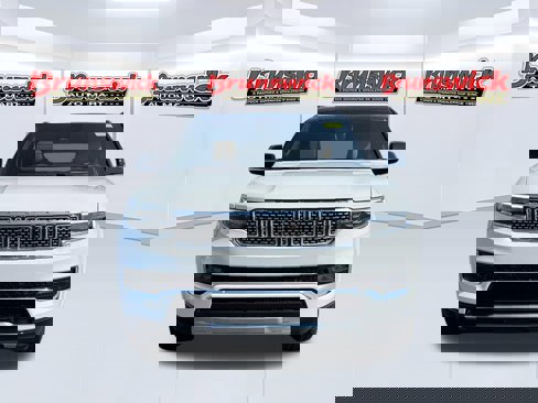 New 2025 Jeep Grand Wagoneer Series III image 2