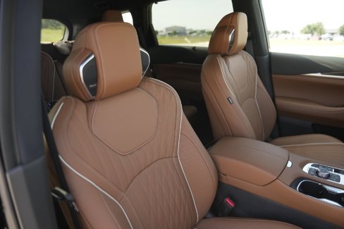 New 2026 INFINITI QX60 Autograph w/ Dark Cargo Package image 15