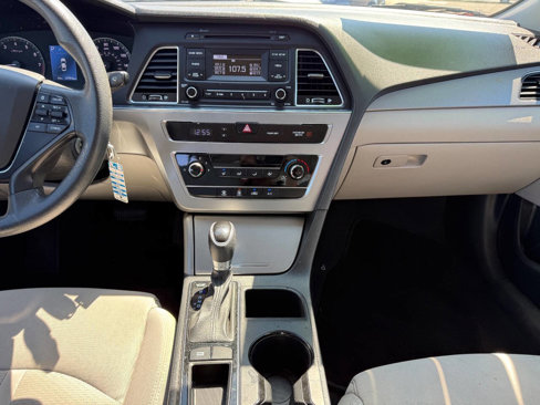 Used 2017 Hyundai Sonata SE image 15
