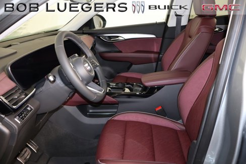 New 2025 Buick Envision Sport Touring image 9