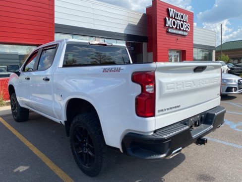 Used 2022 Chevrolet Silverado 1500 LT Trail Boss w/ Bed Protection Package image 3