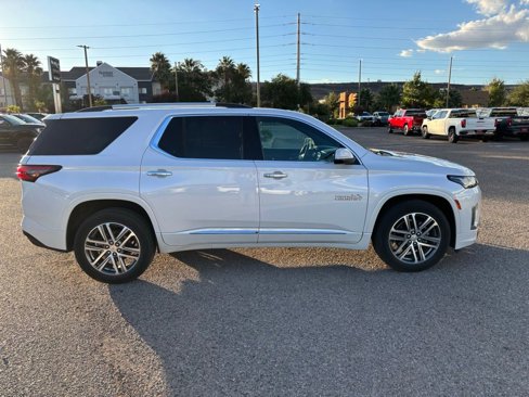 Used 2022 Chevrolet Traverse High Country image 4