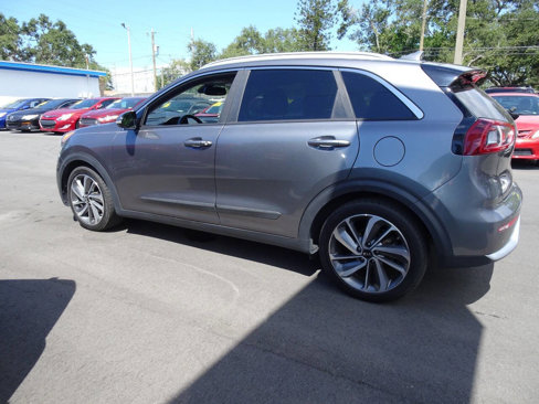 Used 2017 Kia Niro Touring w/ Advanced Technology Package image 9