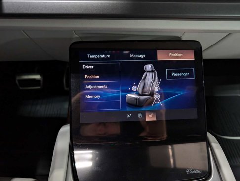 New 2026 Cadillac Vistiq Luxury w/ LPO, Floor Liner Package image 36