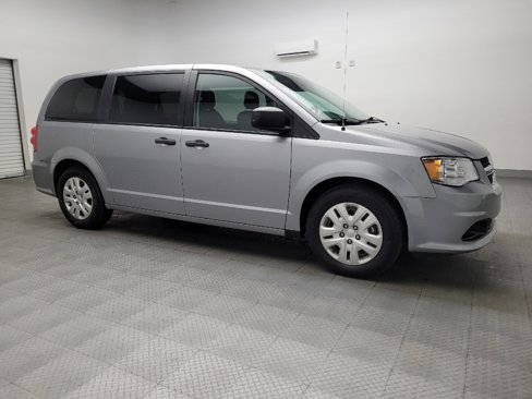 Used 2020 Dodge Grand Caravan SE image 11