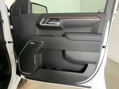 New 2026 GMC Sierra 1500 SLT w/ SLT Convenience Package image 39