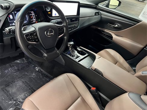 Certified 2024 Lexus ES 300h w/ Premium Package image 16