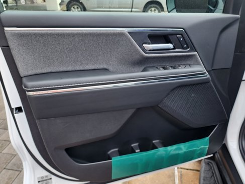 New 2026 GMC Sierra EV Elevation image 17