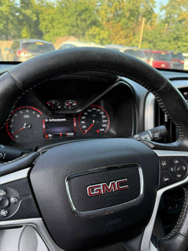 Used 2015 GMC Canyon SLT image 8