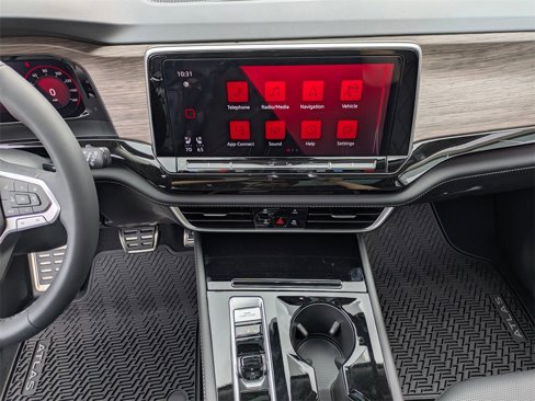 New 2025 Volkswagen Atlas SEL Premium R-Line image 17
