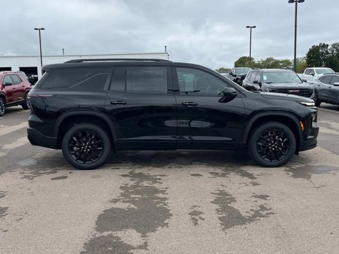 New 2026 Chevrolet Traverse LT w/ Enhanced Driving Package image 3
