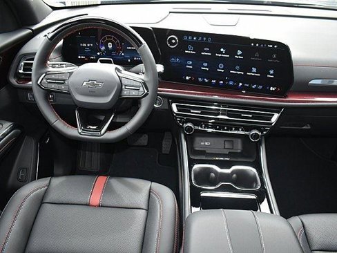 New 2026 Chevrolet Traverse RS image 11