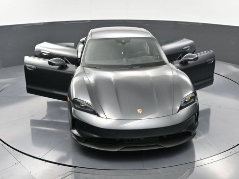 New 2025 Porsche Taycan 4S image 36
