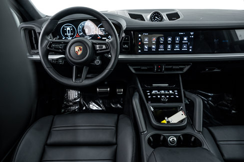 New 2025 Porsche Cayenne S image 13