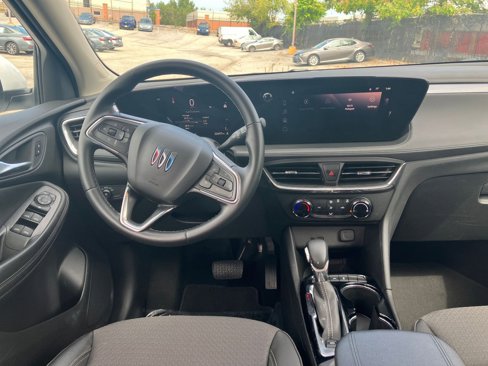 Used 2025 Buick Encore GX Preferred image 32