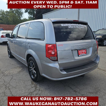 Used 2018 Dodge Grand Caravan SE image 6