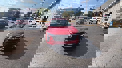 New 2026 Chevrolet Trax LT w/ Sunroof Package image 3
