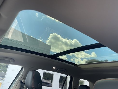 New 2025 Volkswagen Atlas Peak Edition SE image 19