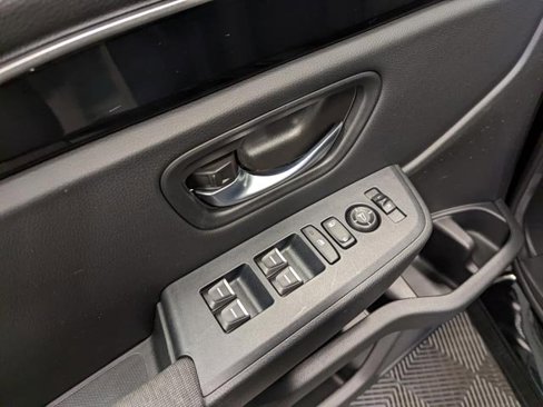 Certified 2025 Honda Pilot Sport image 14