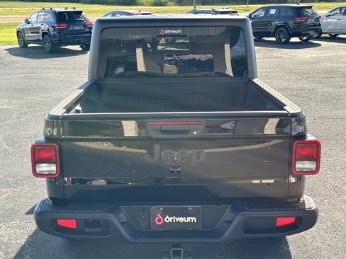 Used 2021 Jeep Gladiator Sport image 6