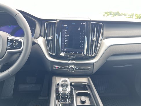 Used 2023 Volvo XC60 B5 Ultimate w/ Climate Package image 29