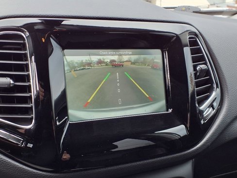 Used 2019 Jeep Compass Altitude image 13